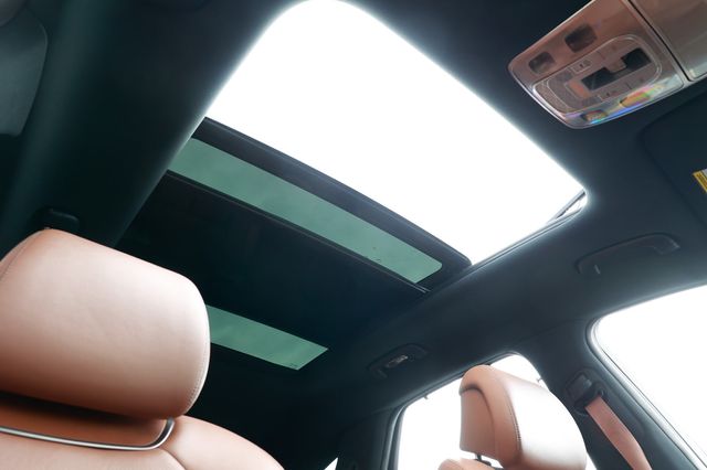 2022 Genesis GV70 2.5T AWD - 22924519 - 25