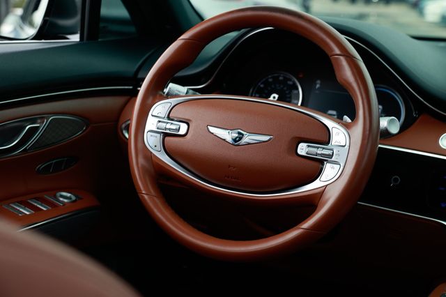 2022 Genesis GV70 2.5T AWD - 22924519 - 32