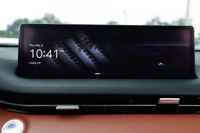 2022 Genesis GV70 2.5T AWD - 22924519 - 40