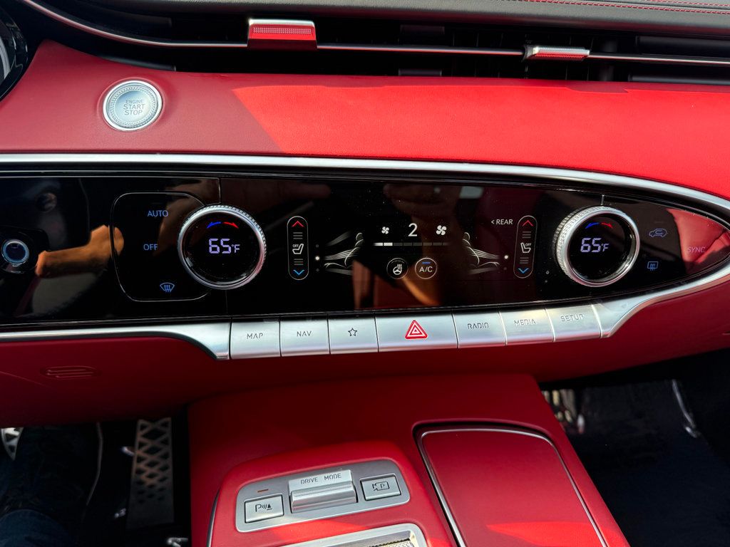 2022 Genesis GV70 2.5T AWD - 22951530 - 16