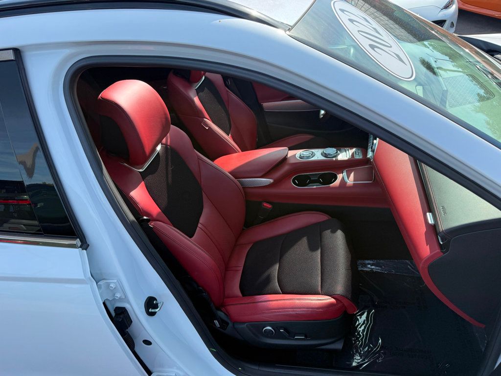 2022 Genesis GV70 2.5T AWD - 22951530 - 34