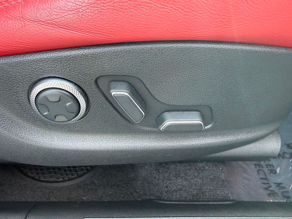 2022 Genesis GV70 2.5T AWD - 22951530 - 36