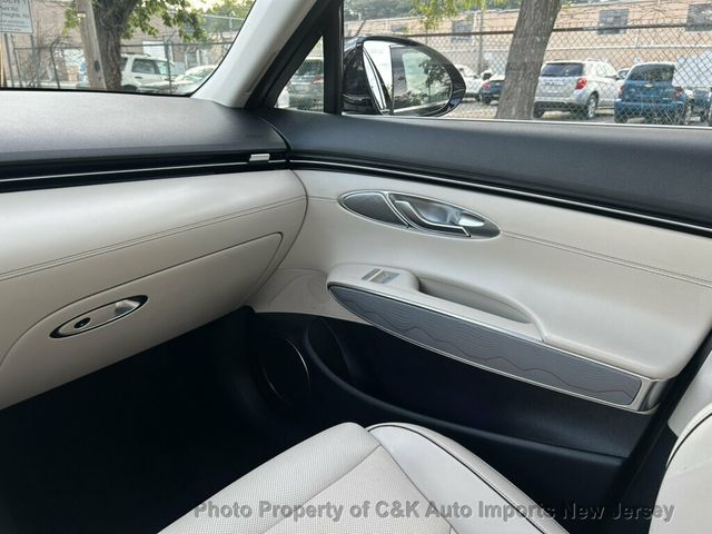 2022 Genesis GV70 2.5T AWD - 23069075 - 39