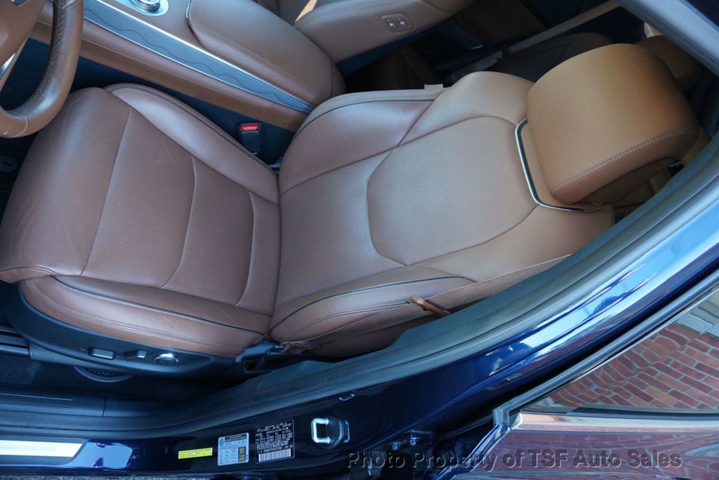 2022 Genesis GV70 2.5T Advanced Select photo 12