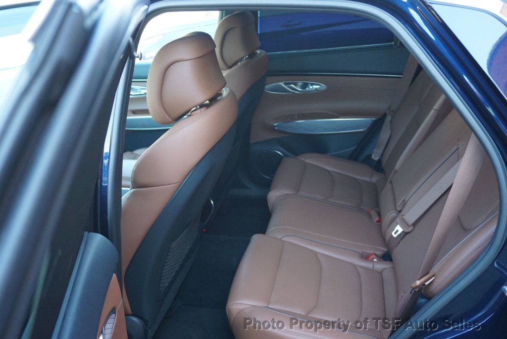 2022 Genesis GV70 2.5T Advanced Select photo 16