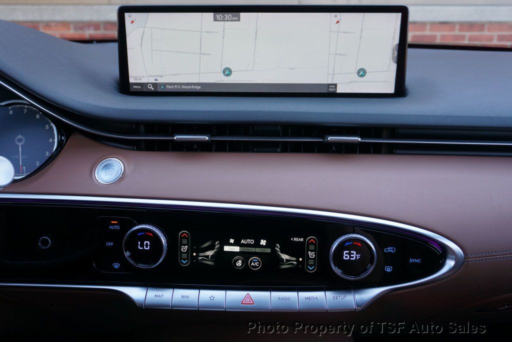 2022 Genesis GV70 2.5T Advanced Select photo 22