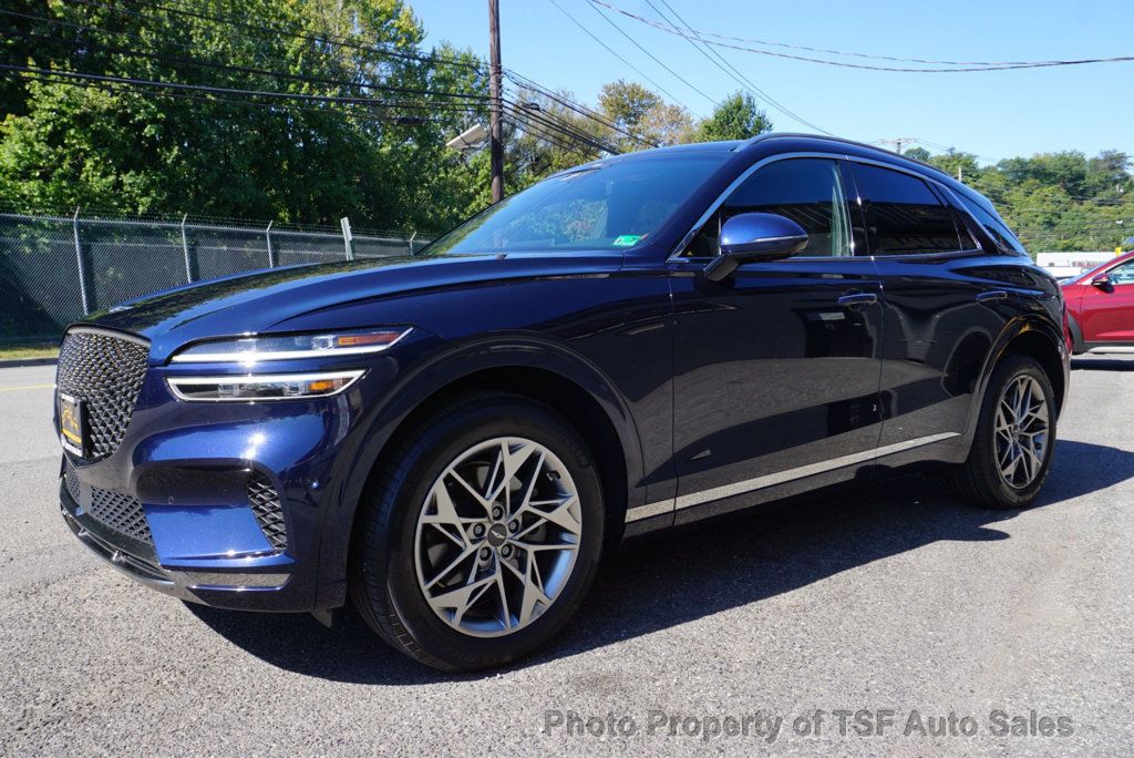 2022 Genesis GV70 2.5T Advanced Select photo 3