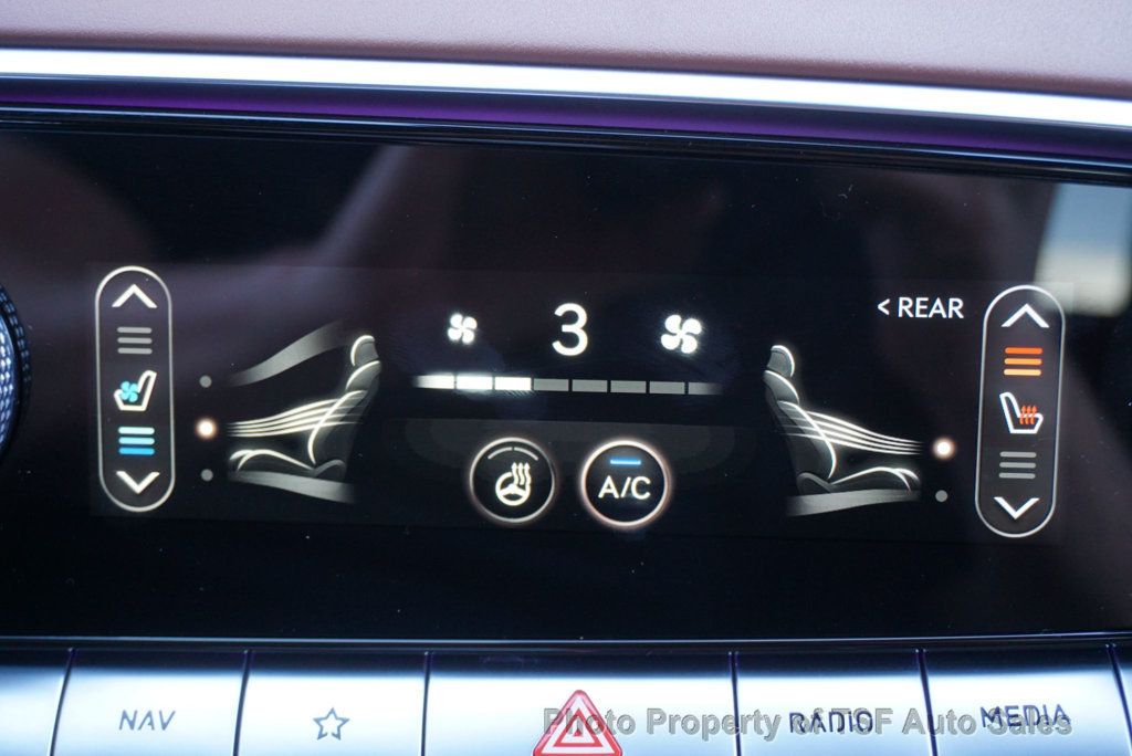 2022 Genesis GV70 2.5T Advanced Select photo 34
