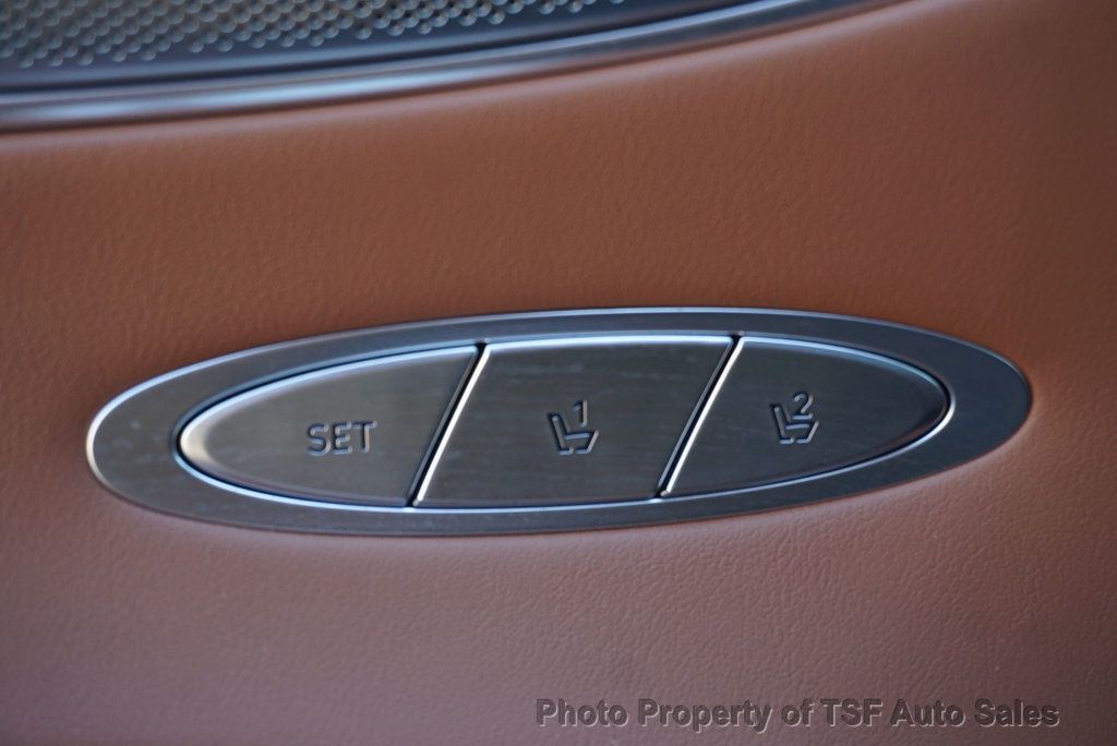 2022 Genesis GV70 2.5T Advanced Select photo 40