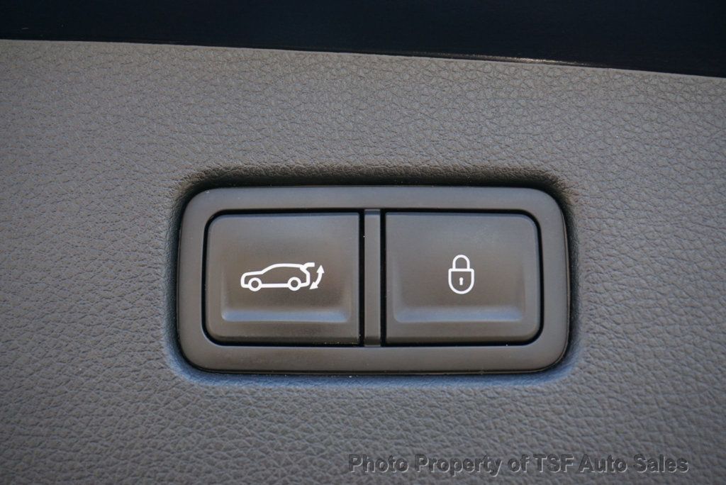2022 Genesis GV70 2.5T Advanced Select photo 45