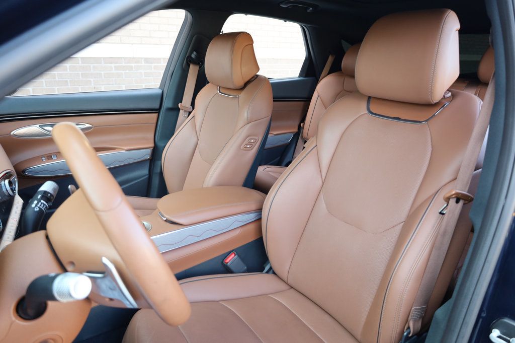 2022 Genesis GV70 2.5T Advanced photo 14