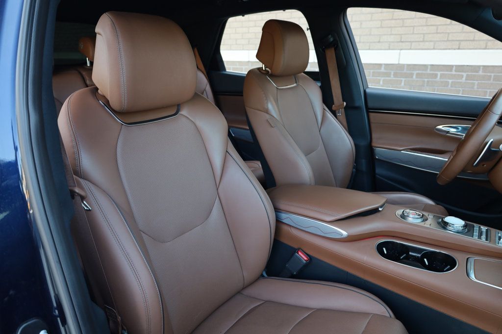 2022 Genesis GV70 2.5T Advanced photo 25