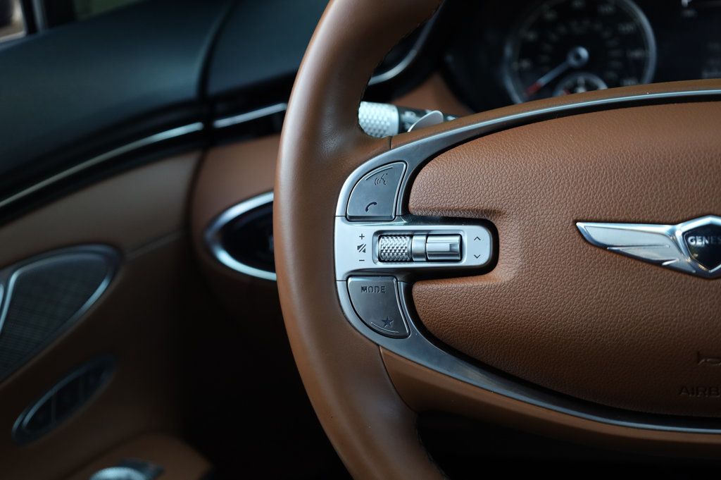 2022 Genesis GV70 2.5T Advanced photo 30