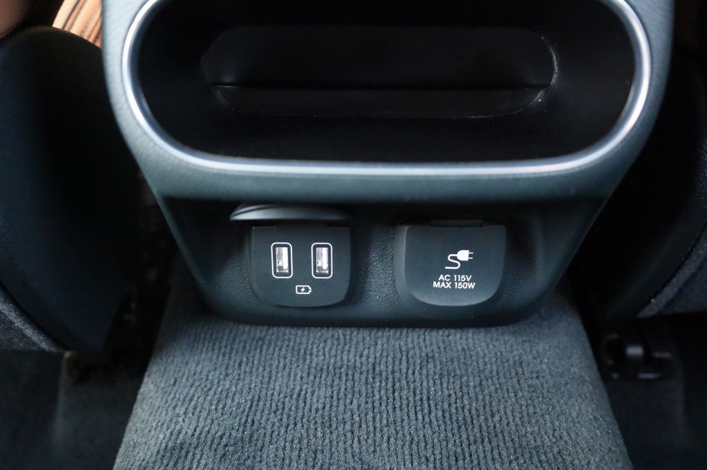 2022 Genesis GV70 2.5T Advanced photo 34