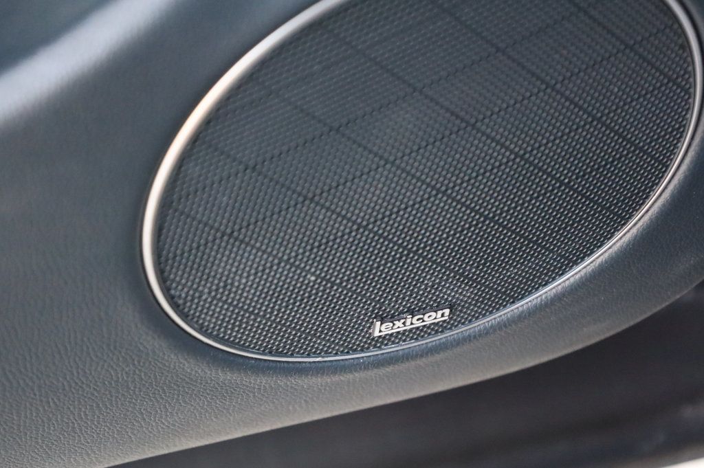 2022 Genesis GV70 2.5T Advanced photo 35