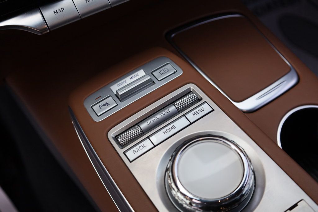 2022 Genesis GV70 2.5T Advanced photo 42
