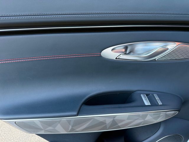 2022 Genesis GV70 3.5T AWD Sport - 22876857 - 24