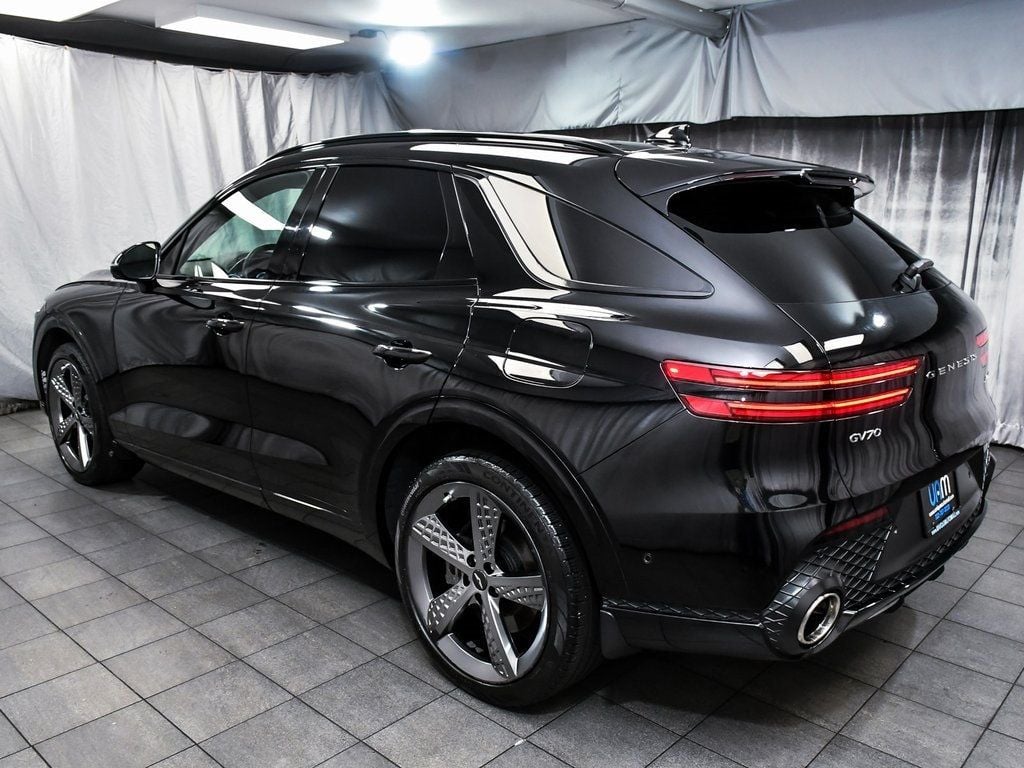 2022 Genesis GV70 3.5T Sport photo 4