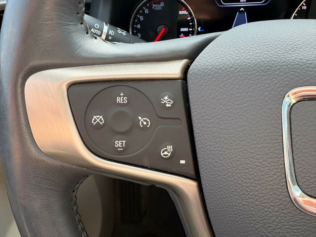 2022 GMC Acadia LocalTrade/DenaliUltimatePkg/AdaptiveCruiseControl/BlindZone/NAV - 22967930 - 32