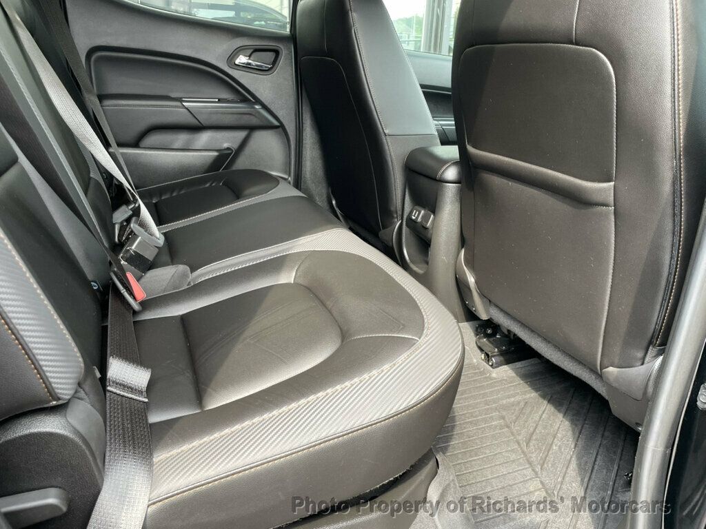 2022 GMC Canyon 4WD Crew Cab 128" AT4 w/Leather - 23064714 - 17