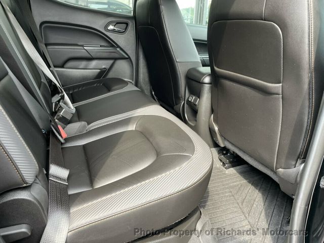 2022 GMC Canyon 4WD Crew Cab 128" AT4 w/Leather - 23064714 - 17