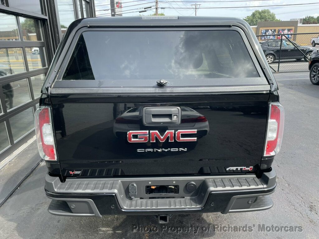 2022 GMC Canyon 4WD Crew Cab 128" AT4 w/Leather - 23064714 - 5
