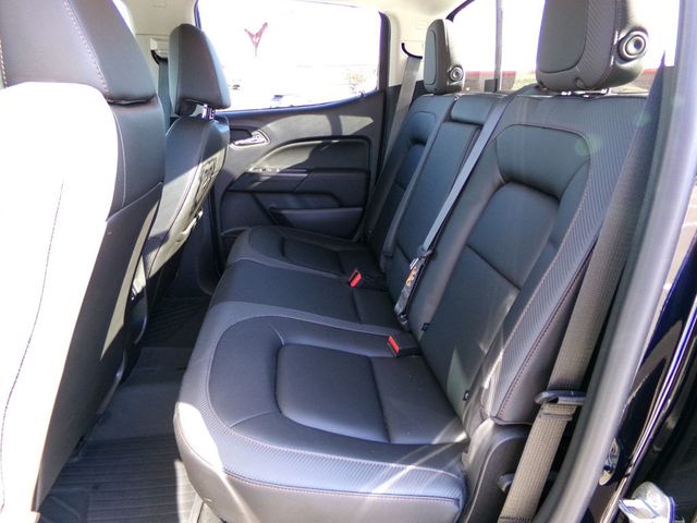 2022 GMC Canyon 4WD Crew Cab 128" AT4 w/Leather - 22942740 - 11