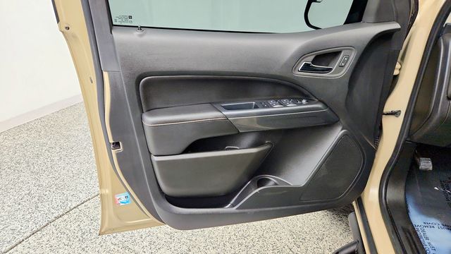 2022 GMC Canyon 4WD Crew Cab 128'' AT4 w/ Leather & Assist Steps - 23087129 - 9