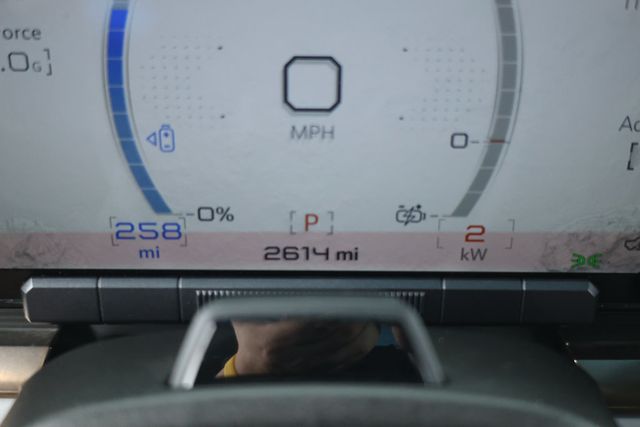 2022 GMC HUMMER EV e4WD Crew Cab Edition 1 with Power Retractable Tonneau Cover - 22913371 - 13