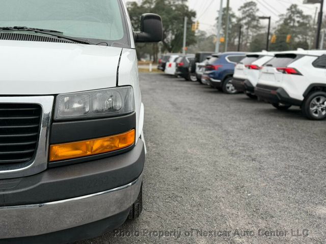 2022 GMC Savana Cargo Van RWD 2500 135" - 22982554 - 9