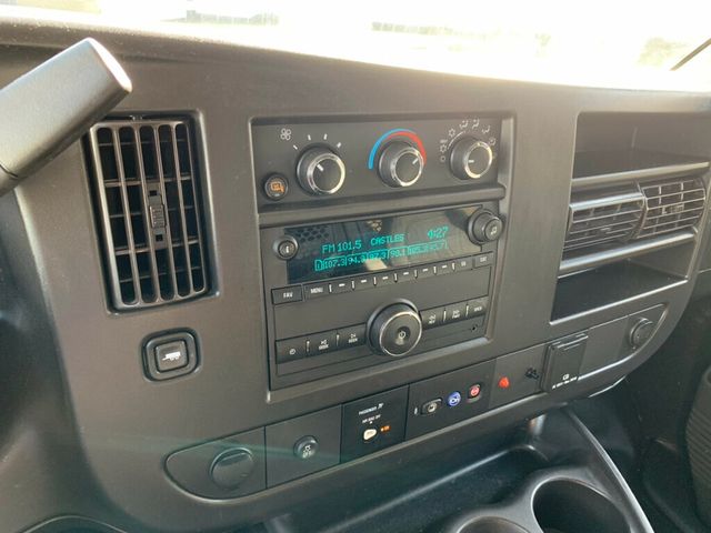 2022 GMC Savana Cargo Van RWD 2500 135" - 22994398 - 32