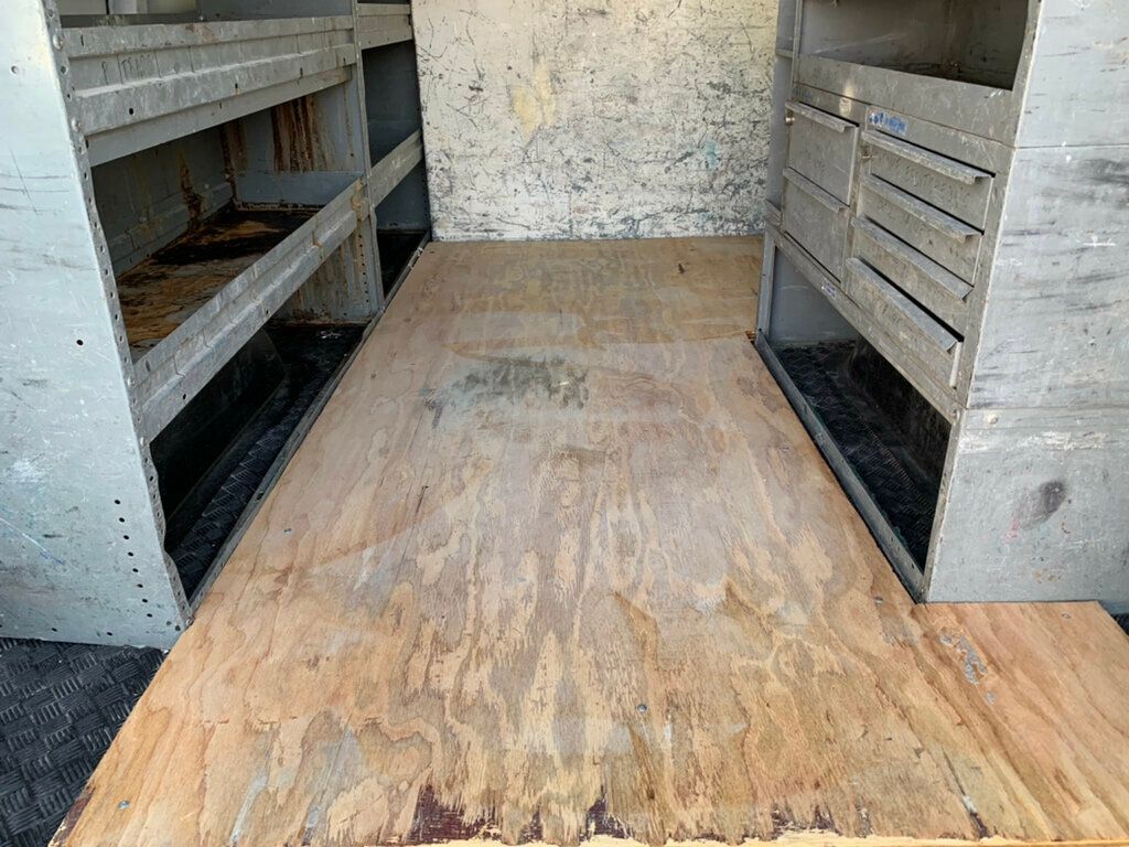 2022 GMC Savana Cargo Van RWD 2500 135" - 22994398 - 4