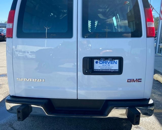 2022 GMC Savana Cargo Van RWD 2500 135" - 22600149 - 28