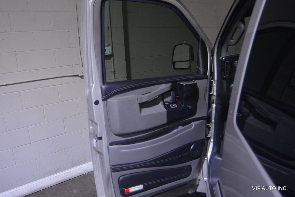 2022 GMC Savana Cargo Van RWD 2500 155" - 22877842 - 9