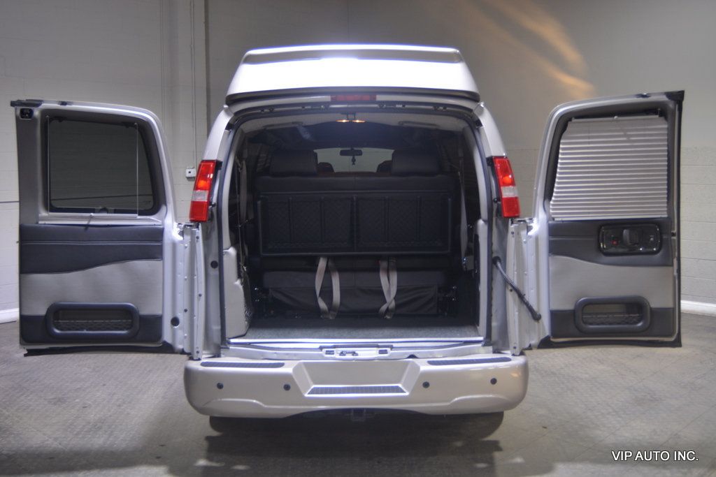 2022 GMC Savana Cargo Van RWD 2500 155" - 22877842 - 17