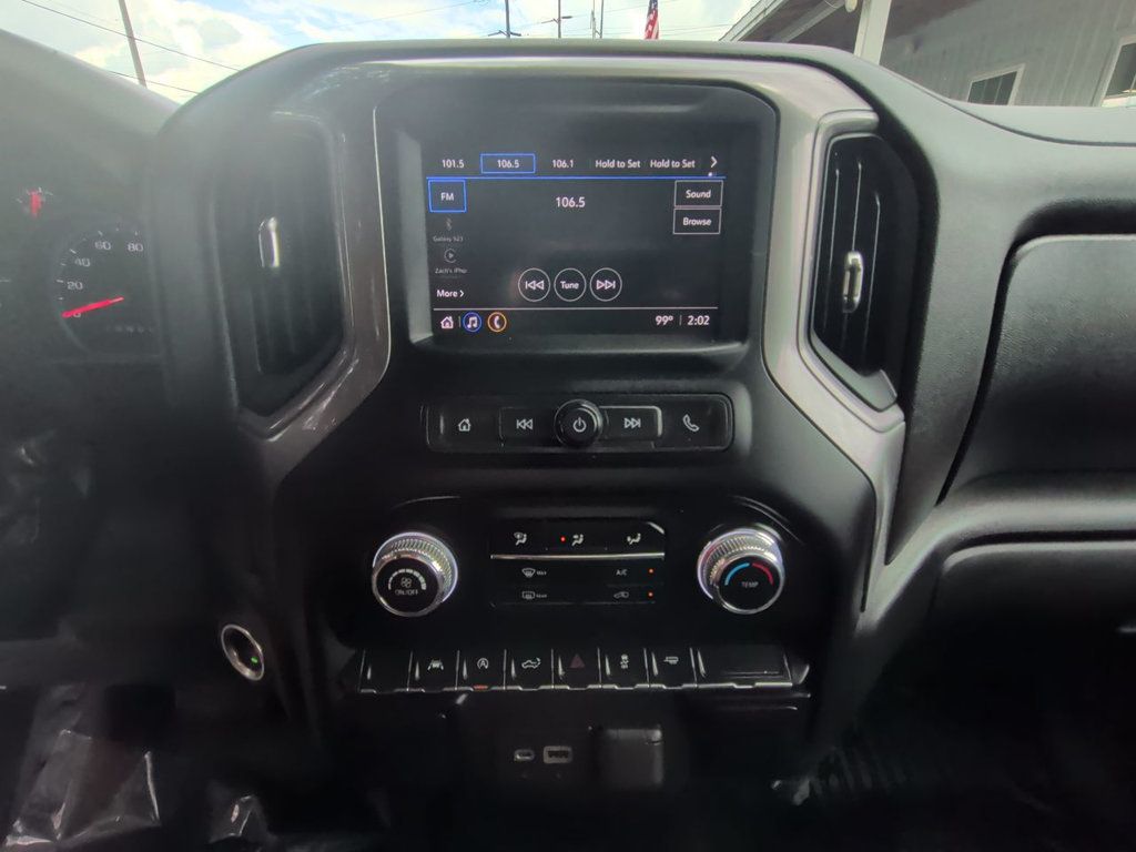 GMC Sierra 1500 2WD Double Cab 147" Pro photo 17