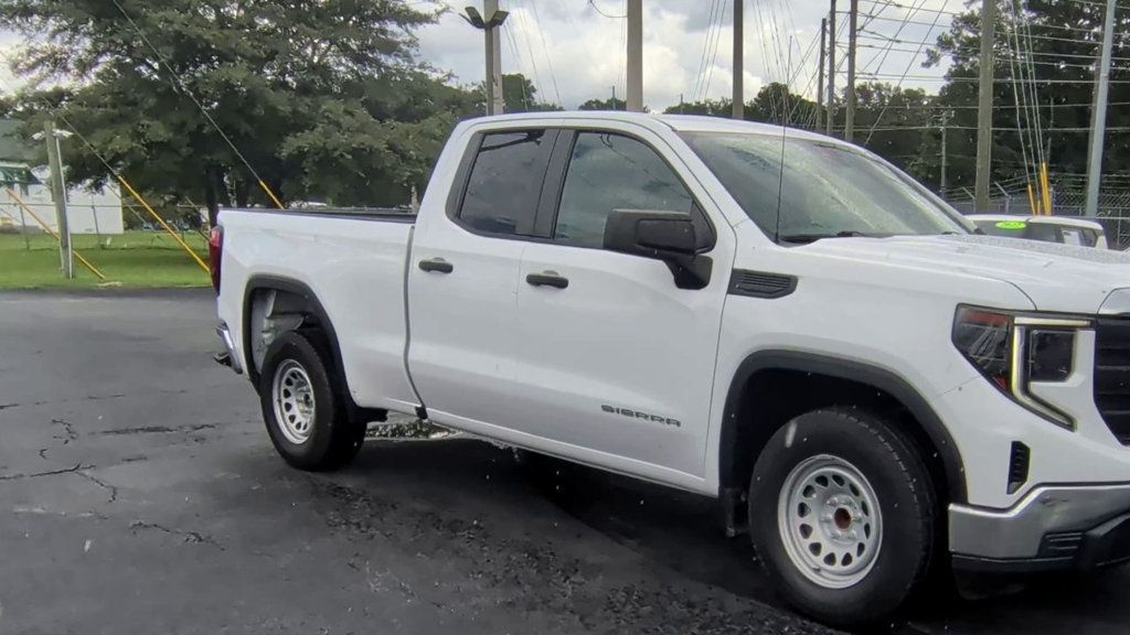 GMC Sierra 1500 2WD Double Cab 147" Pro photo 2