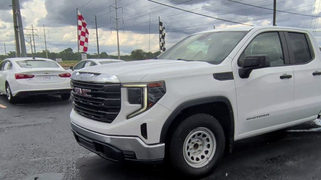 GMC Sierra 1500 2WD Double Cab 147" Pro photo 4