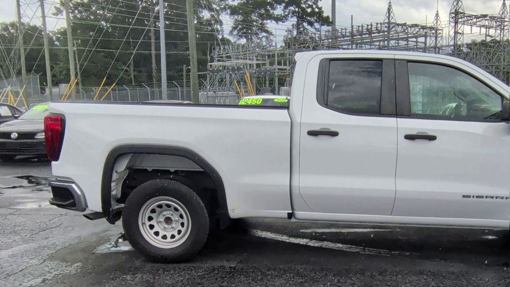 GMC Sierra 1500 2WD Double Cab 147" Pro photo 9