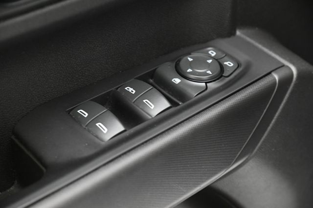 2022 GMC Sierra 1500 4WD Crew Cab 147" Pro - 23087390 - 14