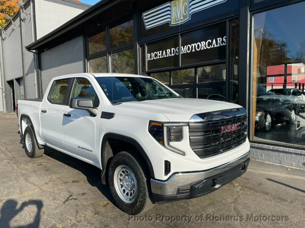 2022 GMC Sierra 1500 4WD Crew Cab 147" Pro - 22638230 - 0