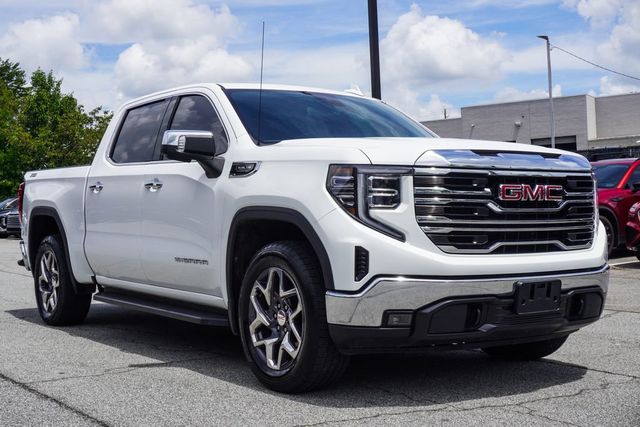 2022 GMC Sierra 4WD Crew Cab Short Box SLT's photo