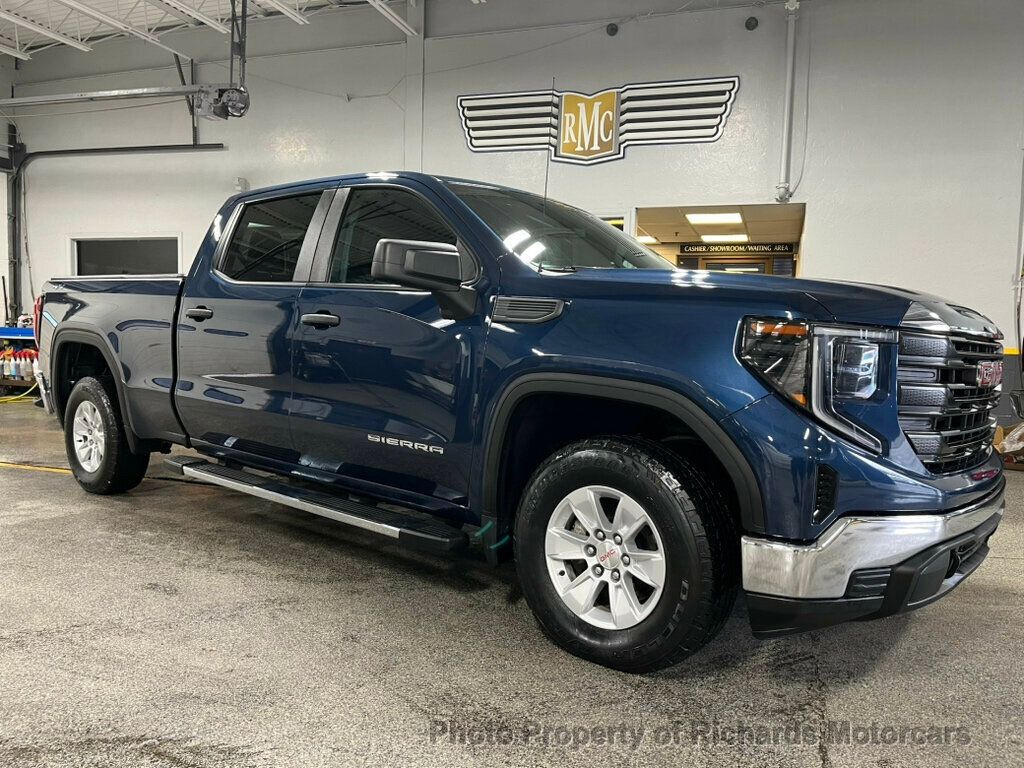 2022 GMC Sierra 1500 4WD Crew Cab 157" Pro - 22928022 - 0
