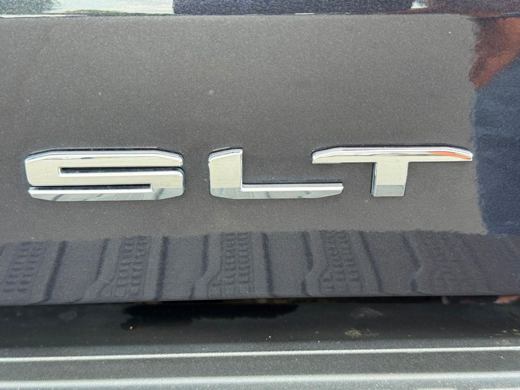 2022 Gmc Sierra 1500 SLT photo 10