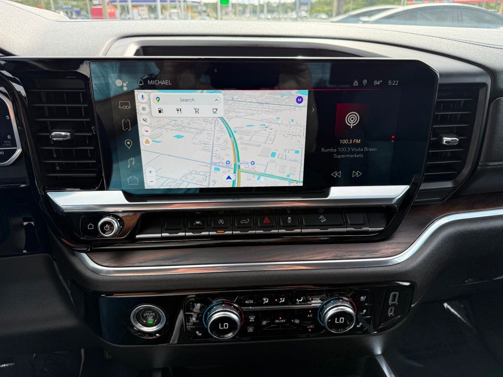 2022 Gmc Sierra 1500 SLT photo 18