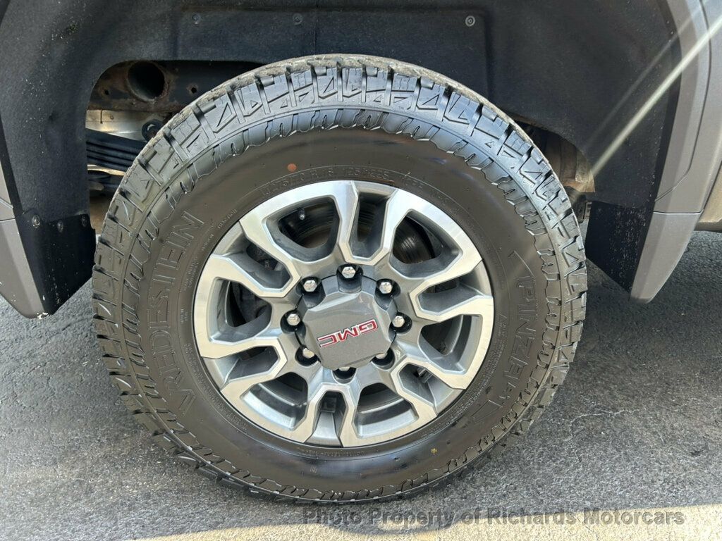 2022 GMC Sierra 2500HD 4WD Crew Cab 159" AT4 - 23071296 - 8