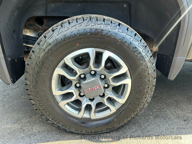 2022 GMC Sierra 2500HD 4WD Crew Cab 159" AT4 - 23071296 - 8