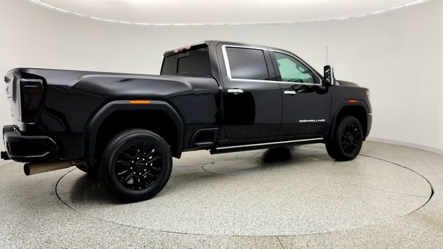 2022 GMC Sierra 2500HD 4WD Crew Cab 159'' Denali Black Diamond Edition w/ 6.6L T Diesel - 23035622 - 4