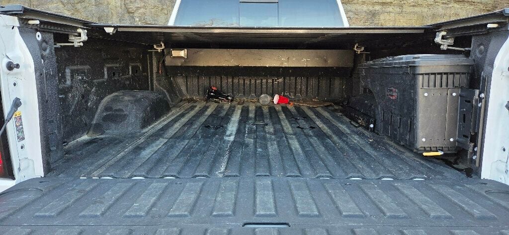 2022 GMC Sierra 2500HD 4WD Crew Cab 172" AT4 - 22986044 - 16