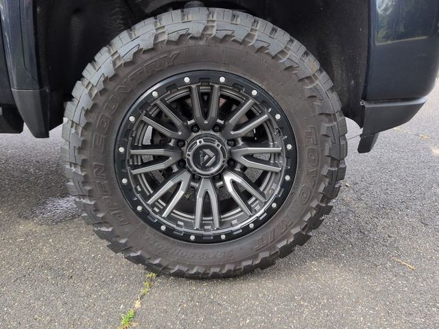 2022 GMC Sierra 2500HD AT4 - 23075639 - 9